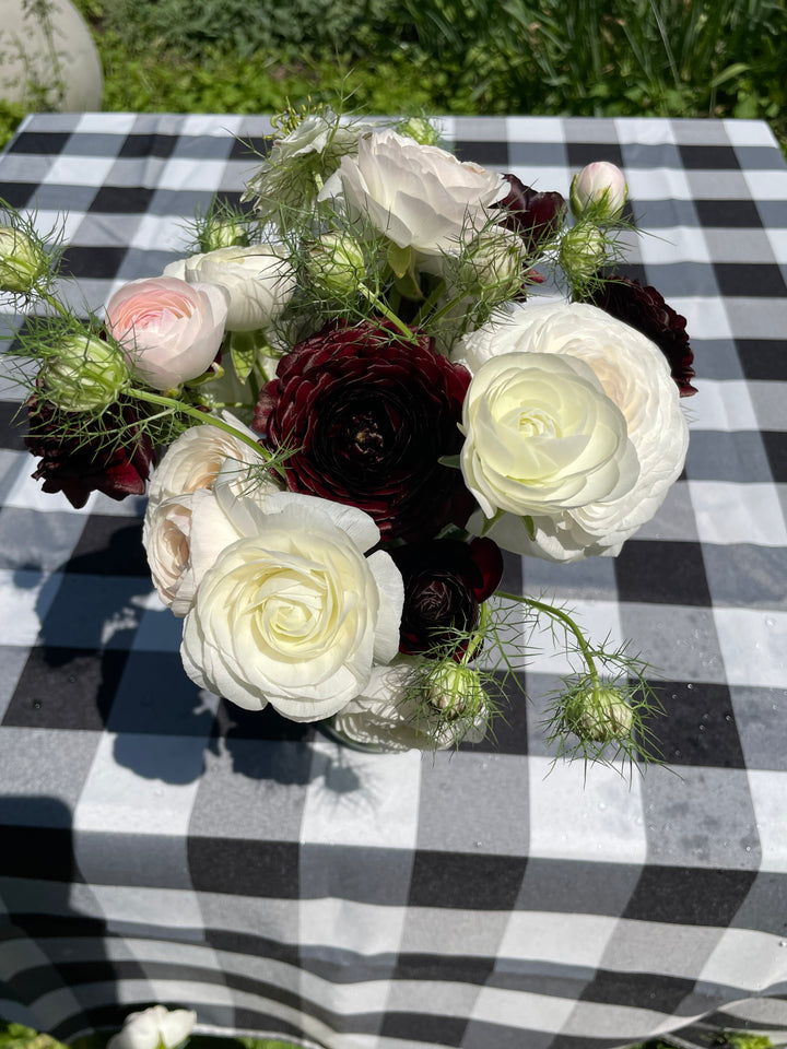 black and white ranunculus bouquet
courcheval and perigord
